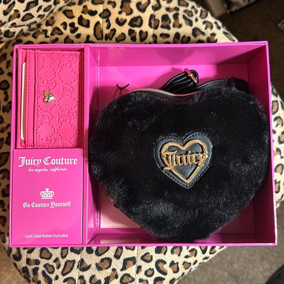 Handbags - Juicy couture crossbody bag